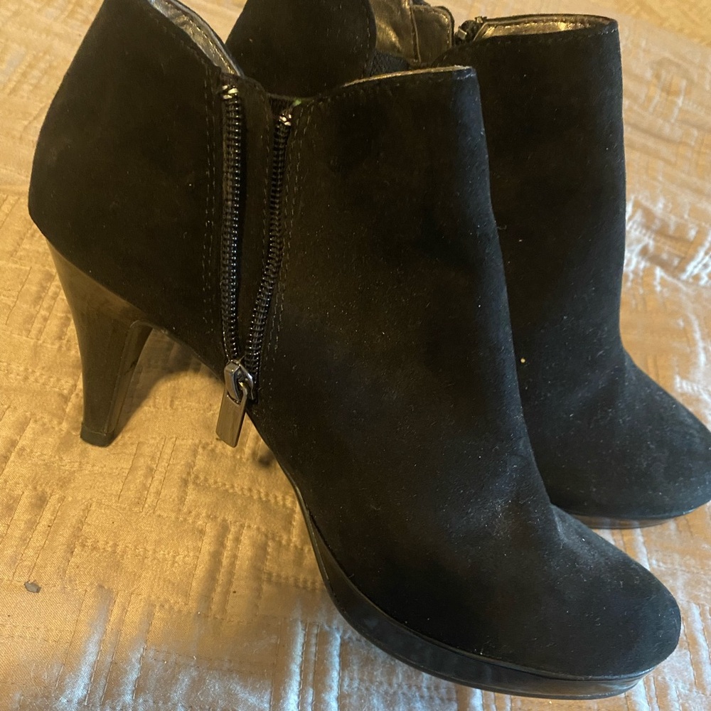 Heeled boots